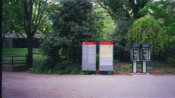 National Zoo Bus Stop - 78k