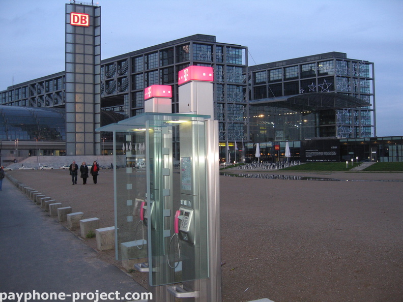 central_station_outside.jpg