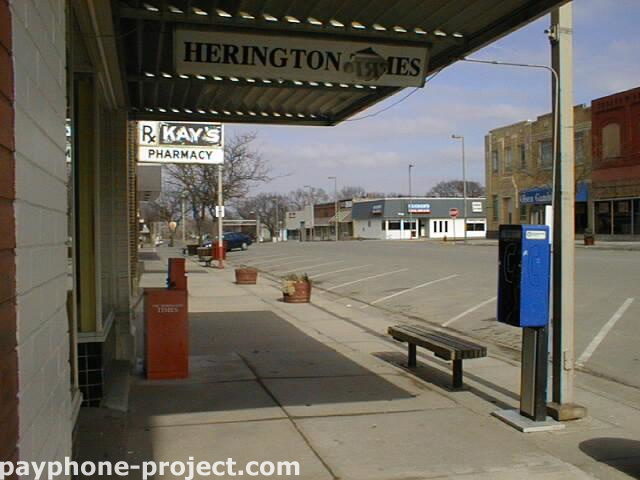 herington_payphone.jpg