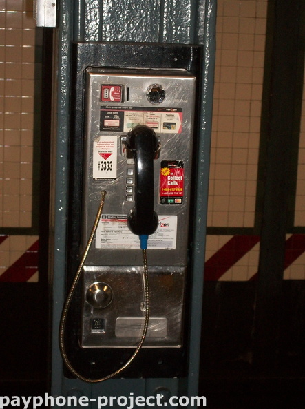 101 1680 (2219 visits) Payphone in Times Square Station n/q/r side - Verizon Payphone in times square 101 1680