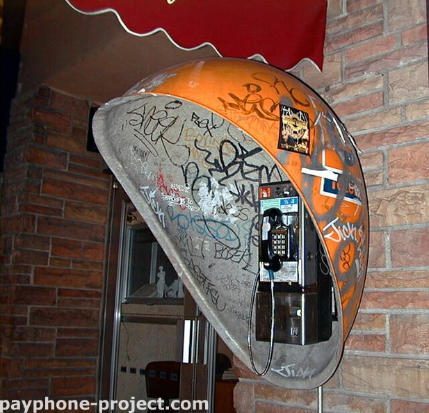 46th Street, Manhattan - Orelhão style payphone