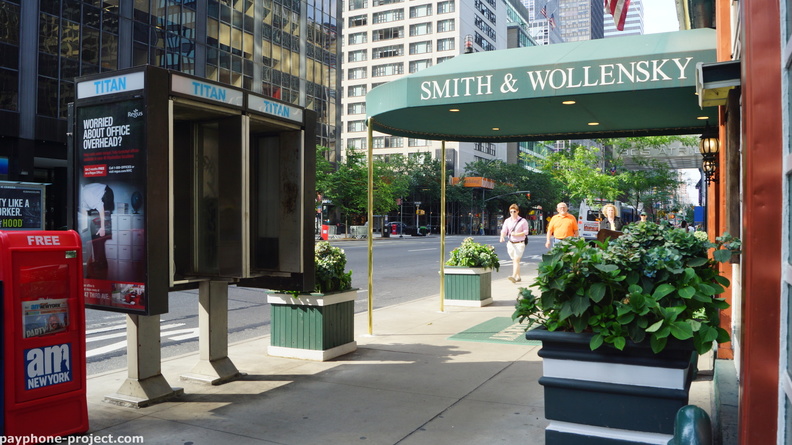 (212) 223-9734, (212) 223-9735. Outside Smith and Wollensky, 3rd Ave at 49th Street