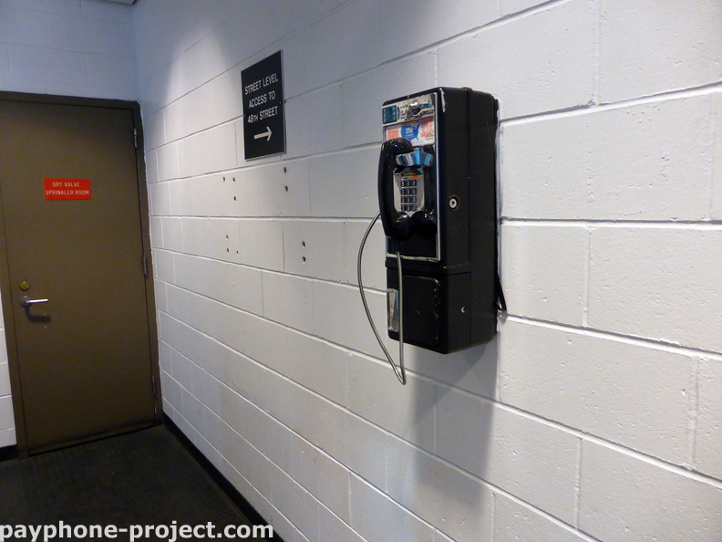 Midtown Manhattan, Rockefeller Center: Abandoned Payphone.